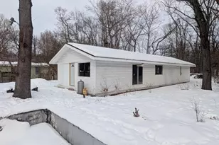 1408 Cherry Ln, Niles, MI 49120 - Photo 2