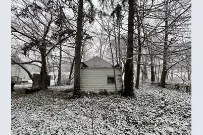 697 W Grand Avenue, Muskegon, MI 49441 - Photo 6