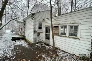 697 W Grand Ave, Muskegon, MI 49441 - Photo 4