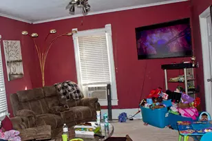 105 Pokagon St, Dowagiac, MI 49047 - Photo 4