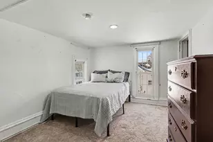 427 E Division St, Vicksburg, MI 49097 - Photo 12