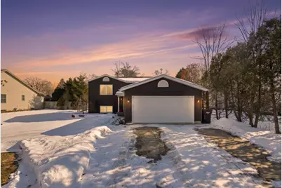130 S 7th Street NE, Cedar Springs, MI 49319 - Photo 2