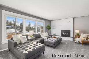 159 Louise St NE, Rockford, MI 49341 - Photo 4