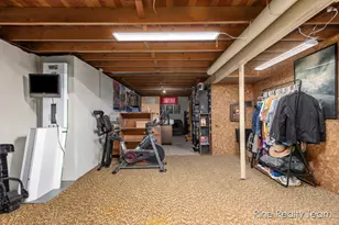 410 Cameo Ave, Portage, MI 49002 - Photo 16