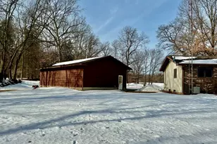 7551 Dobson Rd, Jonesville, MI 49250 - Photo 4