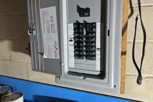 956 Union St, Benton Harbor, MI 49022 - Photo 10