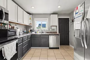 99 Winter St, Battle Creek, MI 49015 - Photo 10