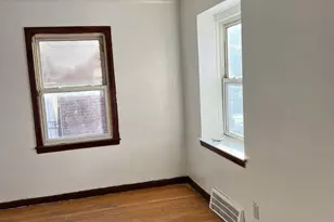 8510 Lauder St, Detroit, MI 48228 - Photo 6