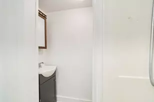 112 Hancock St, Manistee, MI 49660 - Photo 38