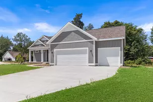 10711 Greyhound Ave, Allendale, MI 49401 - Photo 2