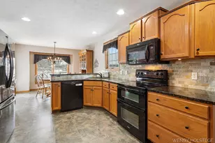 2955 Bayberry Ct, Holland, MI 49424 - Photo 10