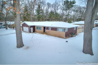2014 Bluebird Lane, Muskegon, MI 49445 - Photo 4