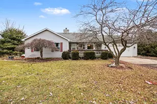 10790 Cedar River Estates Dr, Fowlerville, MI 48836 - Photo 20