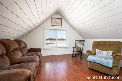 1300 E Coral Road, Edmore, MI 48829 - Photo 8