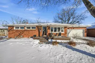 1571 Barrington Pl, Ann Arbor, MI 48103 - Photo 2