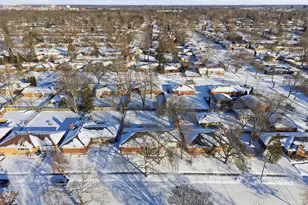 1571 Barrington Pl, Ann Arbor, MI 48103 - Photo 32
