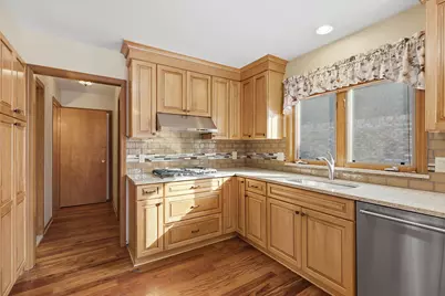 46813 Fox Run Drive, Macomb, MI 48044 - Photo 8