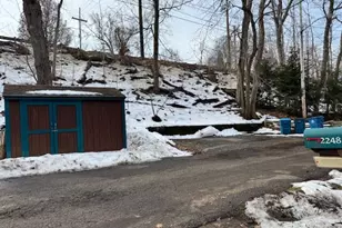 2248 Crest Dr, Kalamazoo, MI 49008 - Photo 18