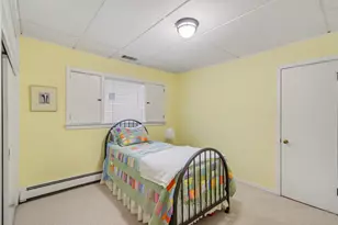 2248 Crest Dr, Kalamazoo, MI 49008 - Photo 12