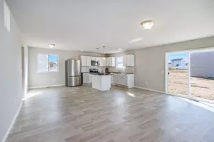 561 Needlewood Dr, Cedar Springs, MI 49319 - Photo 2