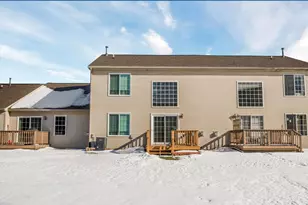 2255 Crystal Crossing Dr, Howell, MI 48843 - Photo 32