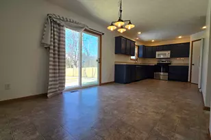 1215 Colgrove, Marshall, MI 49068 - Photo 14