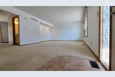 1215 Colgrove, Marshall, MI 49068 - Photo 6