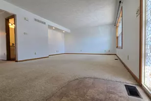 1215 Colgrove, Marshall, MI 49068 - Photo 6