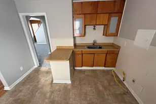 24360 Flower Ave, Eastpointe, MI 48021 - Photo 14