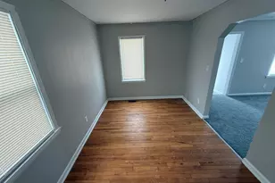 24360 Flower Ave, Eastpointe, MI 48021 - Photo 12