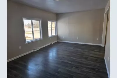 413 W Center Street, Waldron, MI 49288 - Photo 4