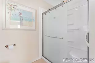 2325 Valarie Dr, Zeeland, MI 49464 - Photo 30