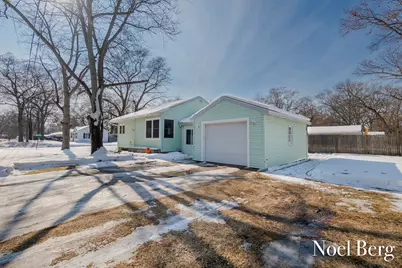 639 Carlton Street, Muskegon, MI 49442 - Photo 2