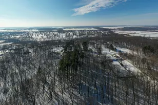 22160 Country Trce, Edwardsburg, MI 49112 - Photo 12