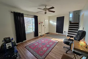 127 S John Hix St, Westland, MI 48186 - Photo 2