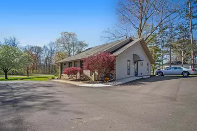 2652 Spring Arbor Road, Jackson, MI 49203 - Photo 16