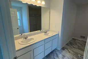 616 Countryside Dr, Chelsea, MI 48118 - Photo 6