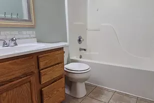 10513 Loughrea Ln, Cement City, MI 49233 - Photo 18