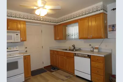 415 Remus Drive, Buchanan, MI 49107 - Photo 6