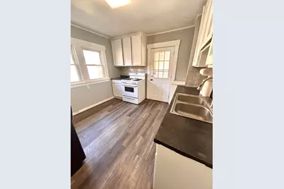 76 N East Avenue N, Battle Creek, MI 49017 - Photo 8