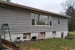 14918 Main St, Buchanan, MI 49107 - Photo 2