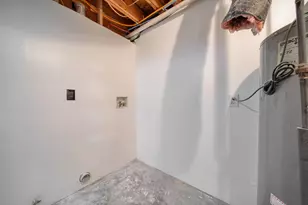 4834 Sir Austin Dr, Jackson, MI 49201 - Photo 38