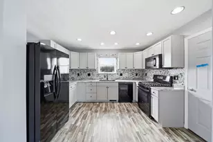 4834 Sir Austin Dr, Jackson, MI 49201 - Photo 4