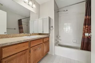 15324 Ashley Ct, Macomb, MI 48044 - Photo 18