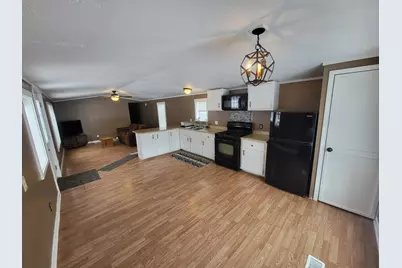 853 Glen Avenue, Elberta, MI 49628 - Photo 4