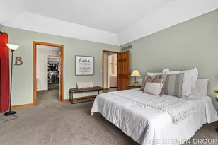 715 Beechcreek Dr, Holland, MI 49423 - Photo 28