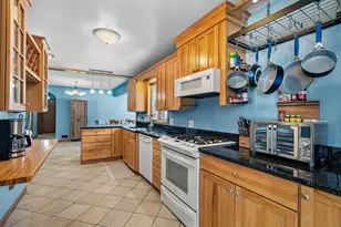 134 N Robin Ave N, Battle Creek, MI 49037 - Photo 10