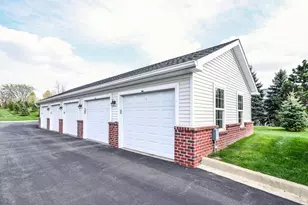 922 W Summerfield Gln Cir, Ann Arbor, MI 48103 - Photo 24