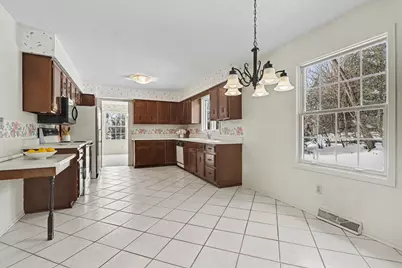 121 Cascade Drive, Battle Creek, MI 49015 - Photo 8