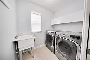 5608 Gallery Park Dr, Ann Arbor, MI 48103 - Photo 22
